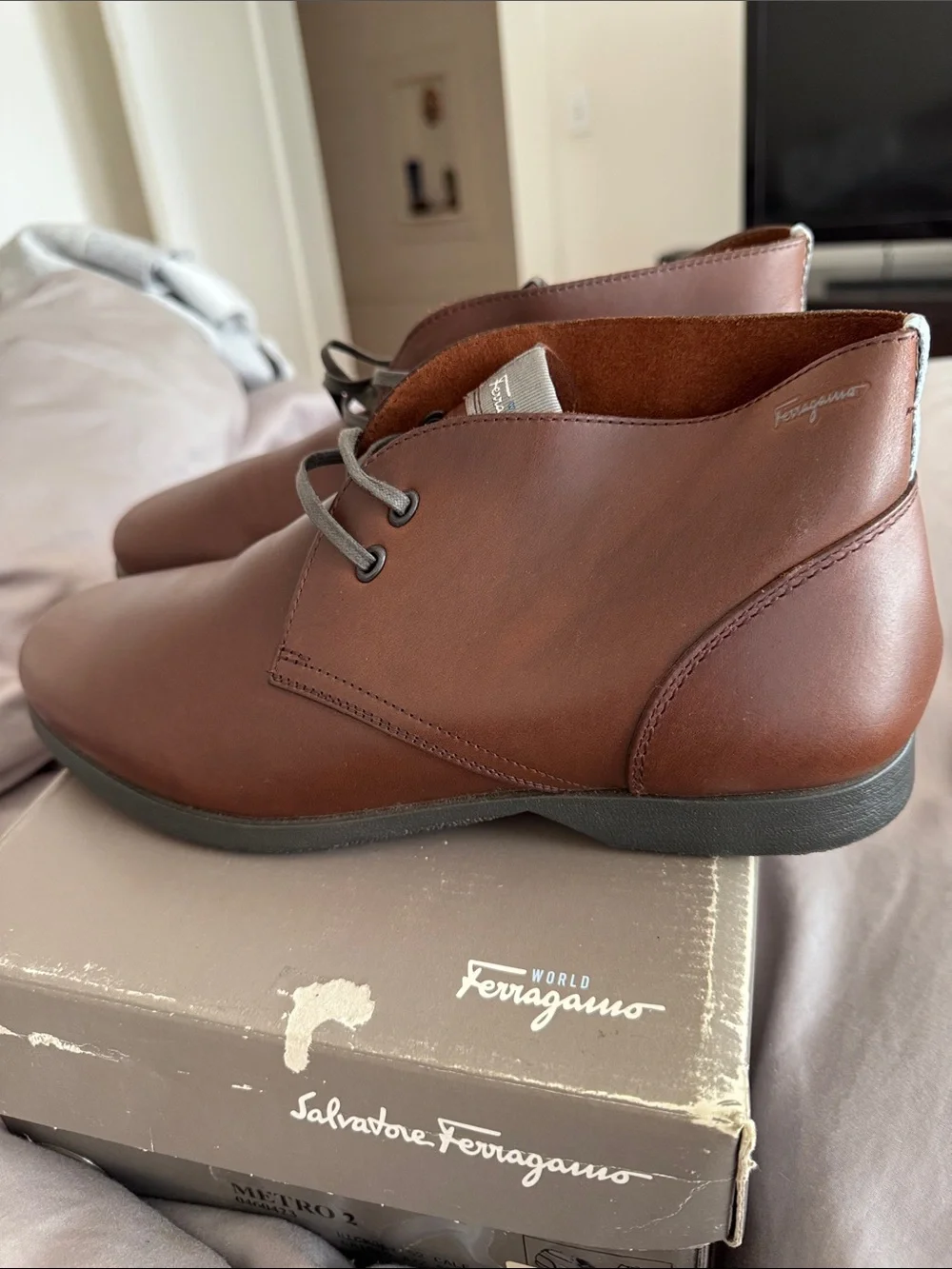Salvatore Ferragamo Men's Chestnut Brown Leather Chukka Boots